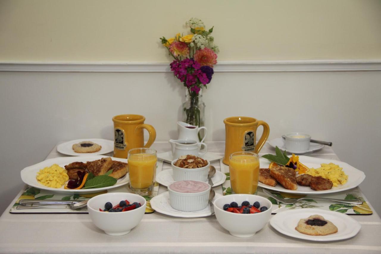 Olallieberry Inn Bed And Breakfast Cambria Esterno foto