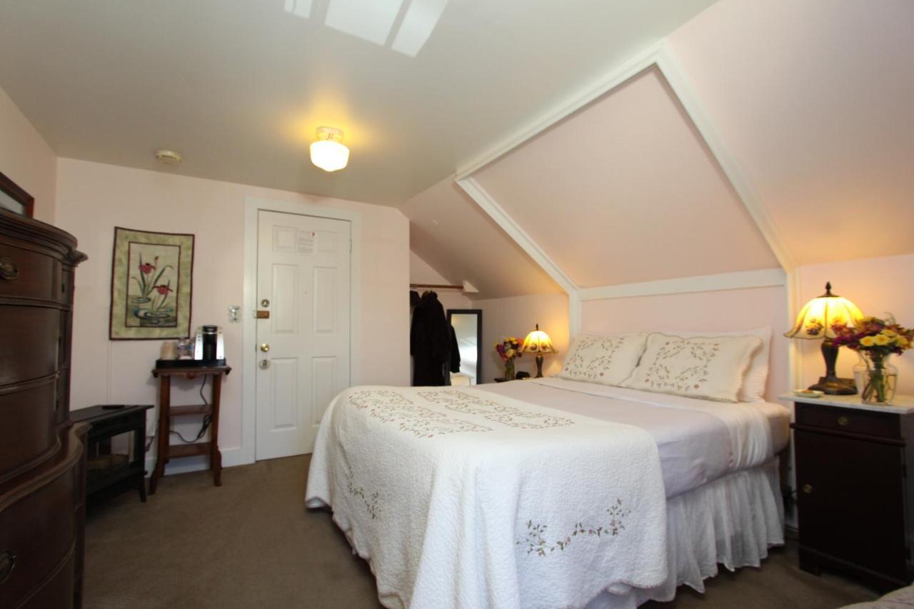Olallieberry Inn Bed And Breakfast Cambria Esterno foto