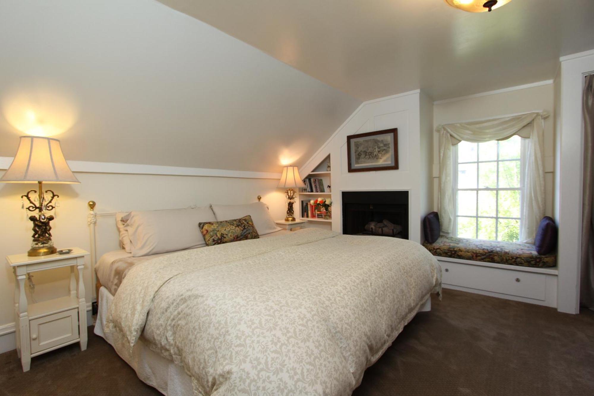 Olallieberry Inn Bed And Breakfast Cambria Camera foto
